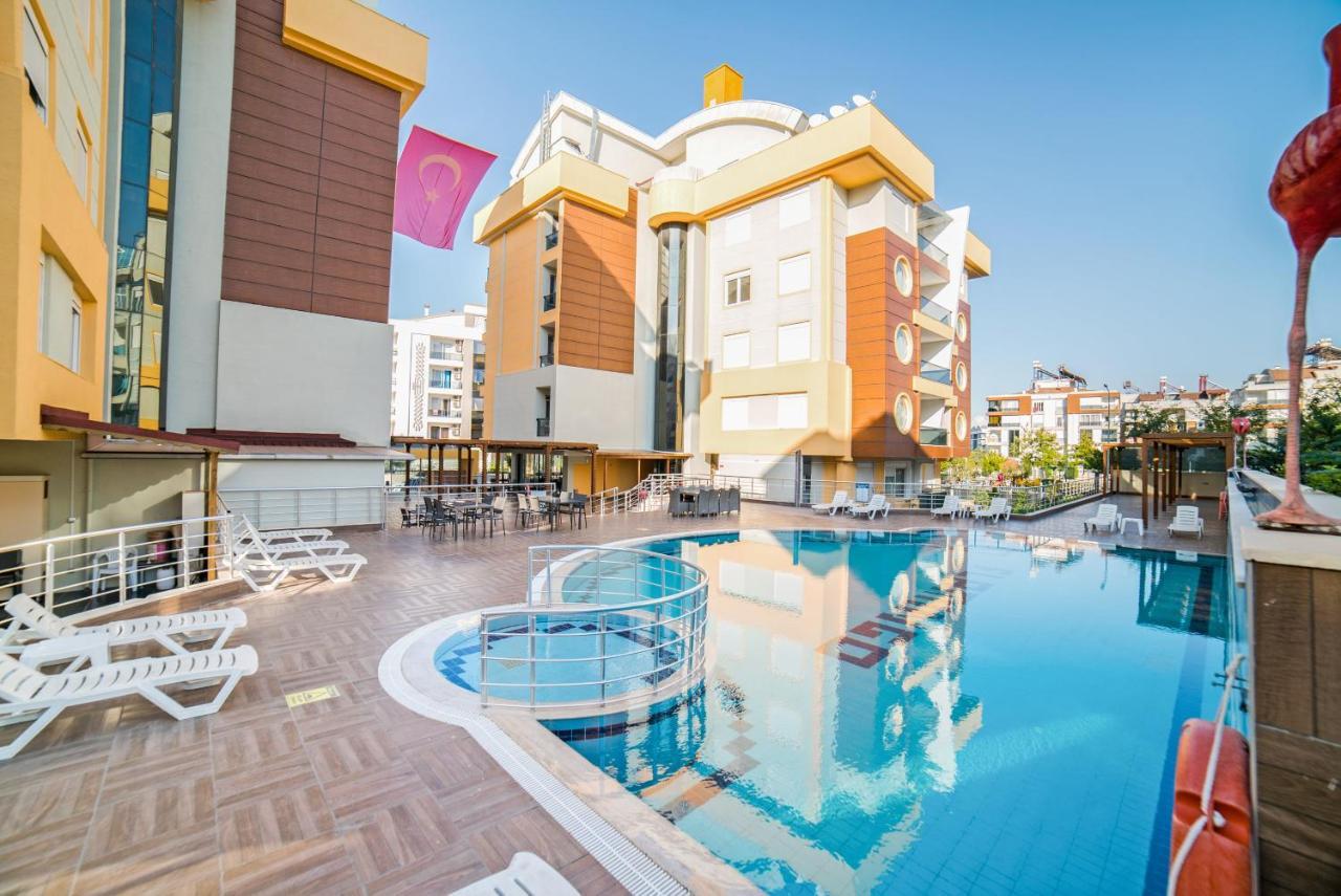 Flamingo Appart hôtel 3*
